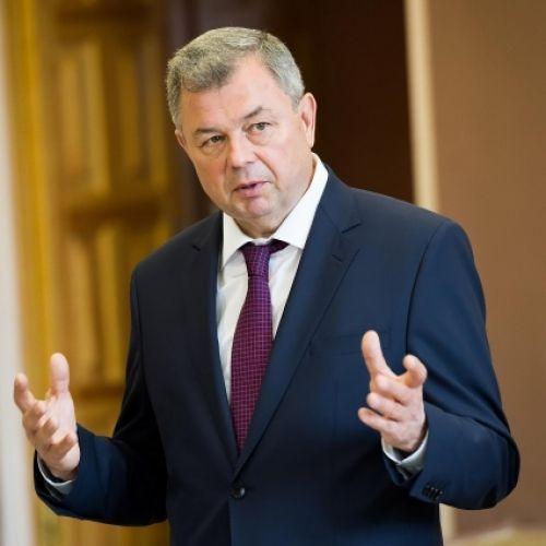 Анатолий Артамонов улучшил свои позиции в рейтинге влиятельности руководителей регионов России