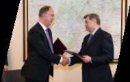 В Калуге подписано соглашение о сотрудничестве между Правительством области и Российским фондом прямых инвестиций