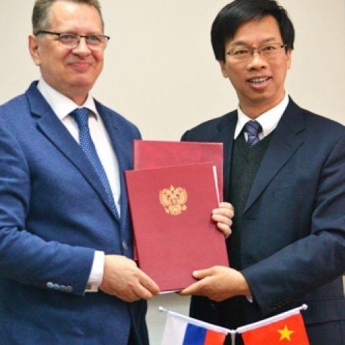 K.E. Tsiolkovsky Kaluga State University and the Yangzhou College in China  Set a Course for Cooperation