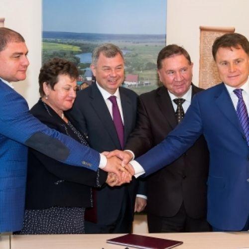 Губернаторы пяти областей договорились в Калуге об укреплении межрегионального сотрудничества